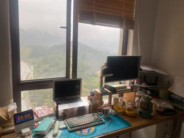 卓盛国际 分不到“饼”的青年编剧，正在集体转向竖屏